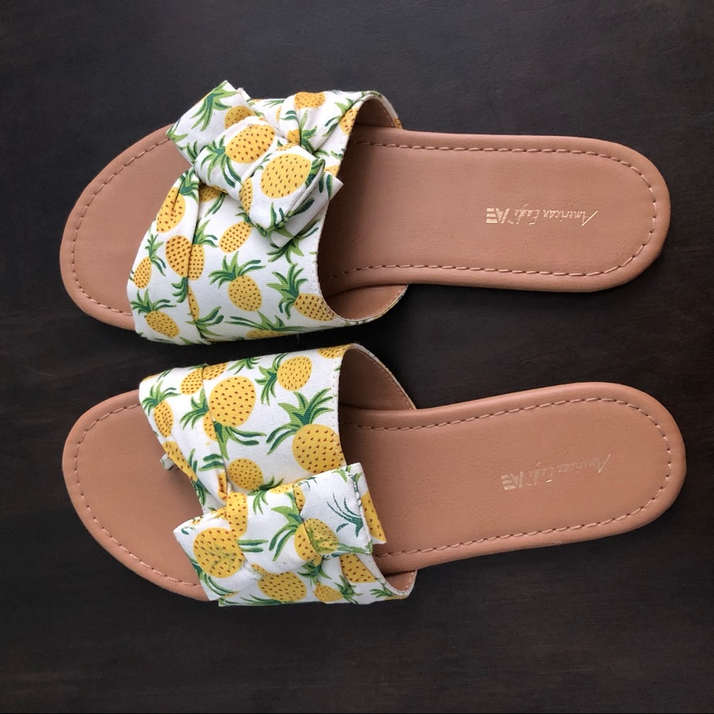American Eagle Pineapple Print Sandals